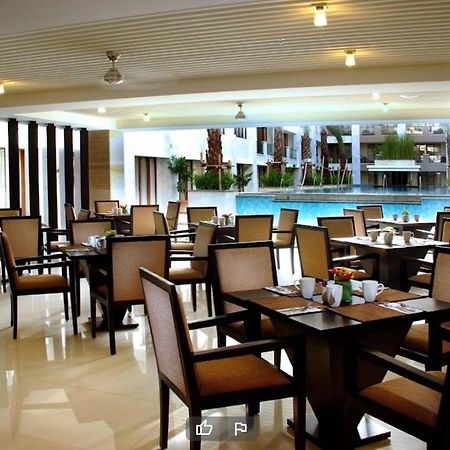 Stylish 2 Bedroom Penthouse Apt, Newly Refreshed, 50 Mbps, Pool, Gym, Resto Kuta Lombok Kültér fotó