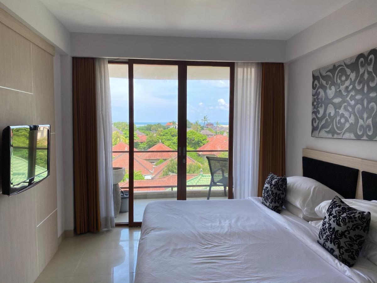 Stylish 2 Bedroom Penthouse Apt, Newly Refreshed, 50 Mbps, Pool, Gym, Resto Kuta Lombok Kültér fotó