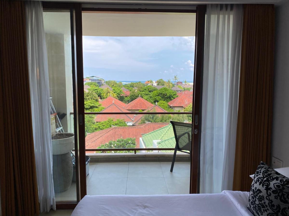 Stylish 2 Bedroom Penthouse Apt, Newly Refreshed, 50 Mbps, Pool, Gym, Resto Kuta Lombok Kültér fotó