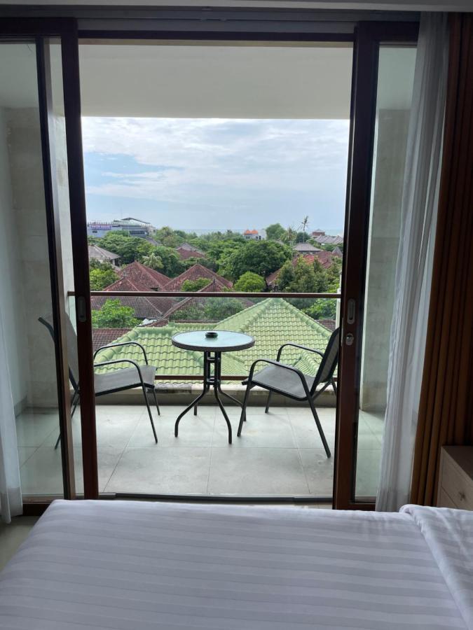 Stylish 2 Bedroom Penthouse Apt, Newly Refreshed, 50 Mbps, Pool, Gym, Resto Kuta Lombok Kültér fotó