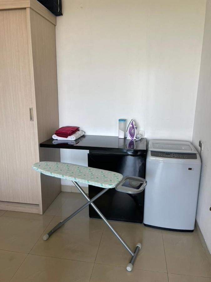 Stylish 2 Bedroom Penthouse Apt, Newly Refreshed, 50 Mbps, Pool, Gym, Resto Kuta Lombok Kültér fotó